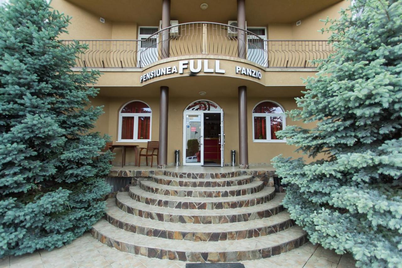 Pensiunea Full Târgu-Mureş Екстериор снимка